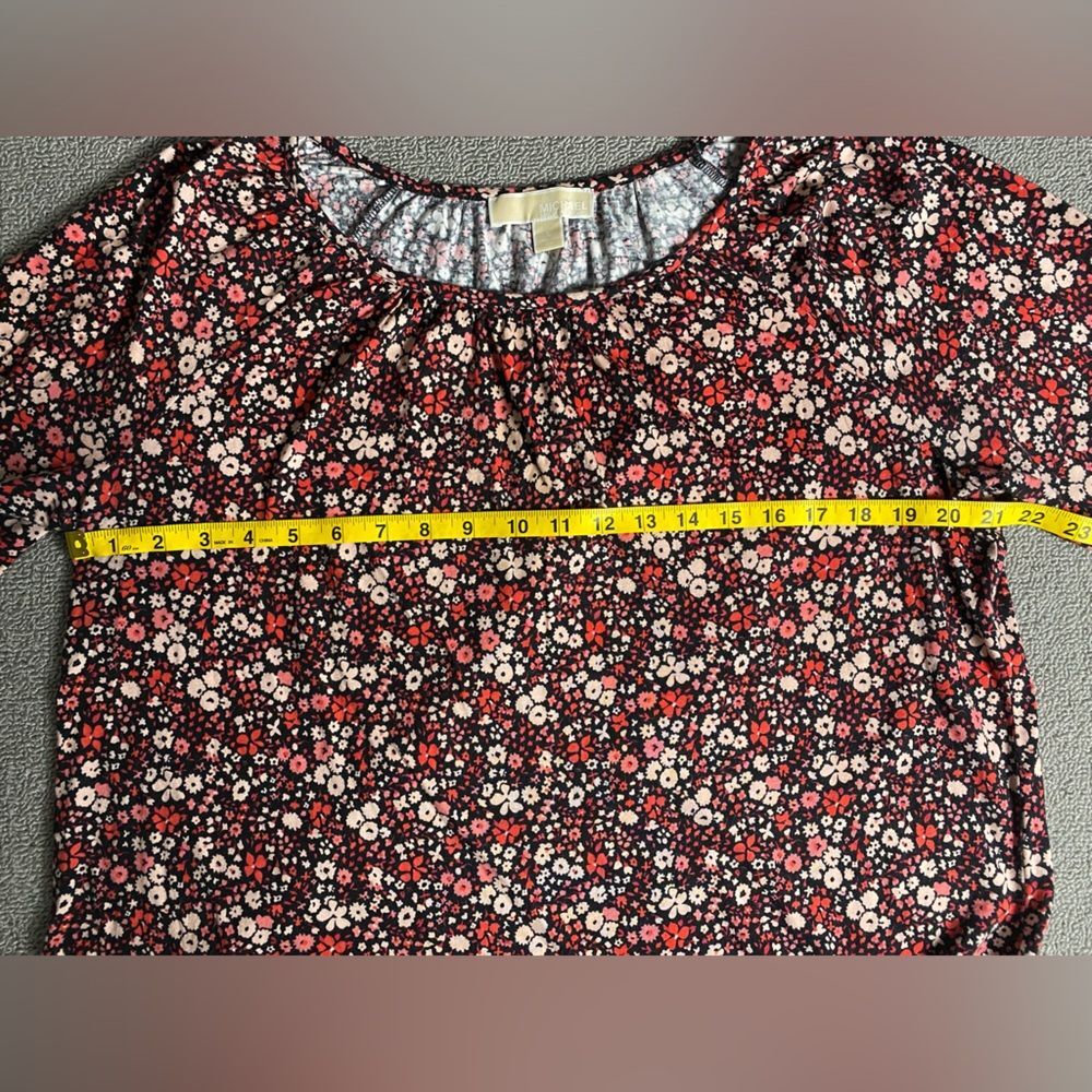 Michael Kors Women’s Floral Long Bell Sleeve Tee - Size Large - Picture 2 of 6